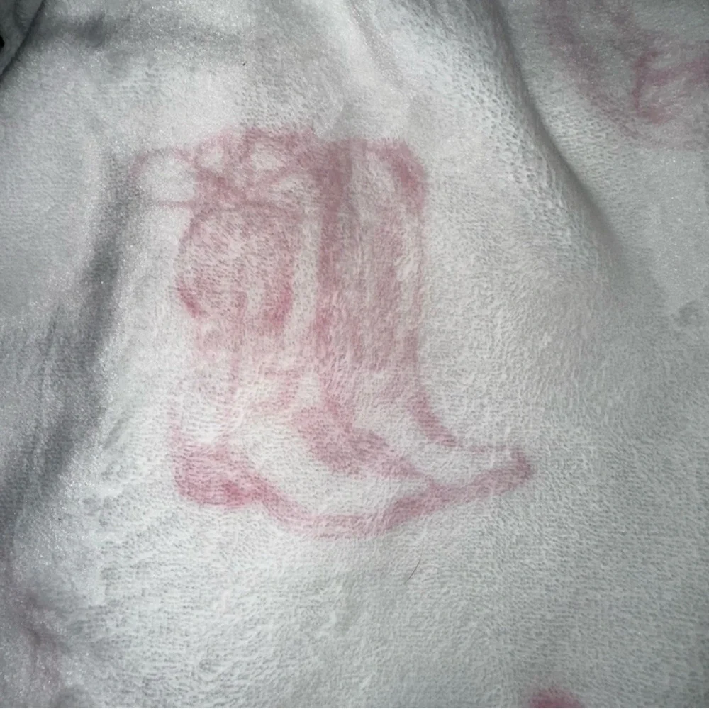 NEW WRANGLER Oversized Plush Throw Blanket Cowgirl Pink/White 60”x70”